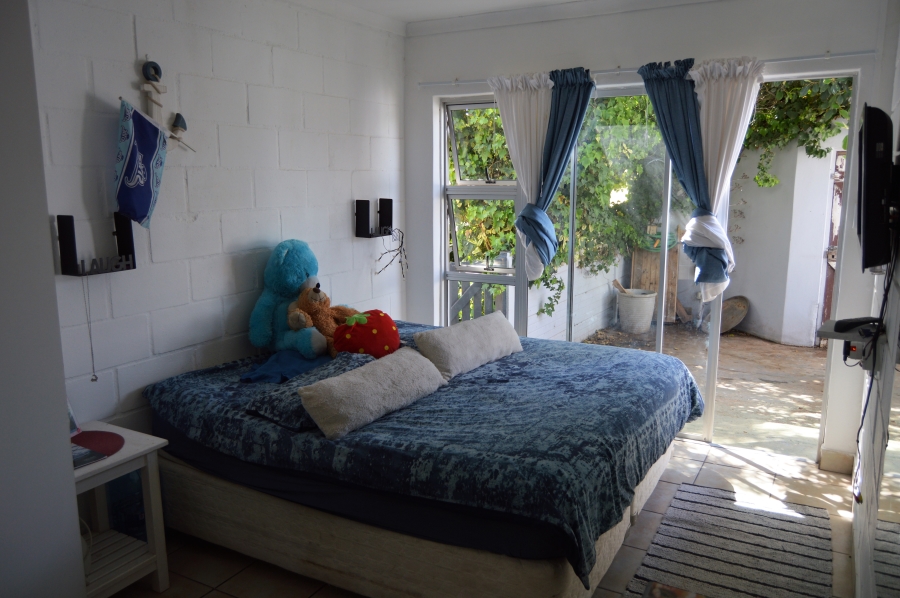 4 Bedroom Property for Sale in Britannia Bay Western Cape